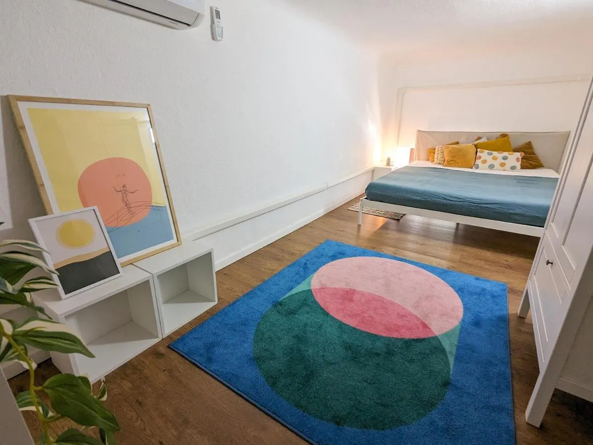 Stylish 2-Bedroom Apartment In Central Budapest