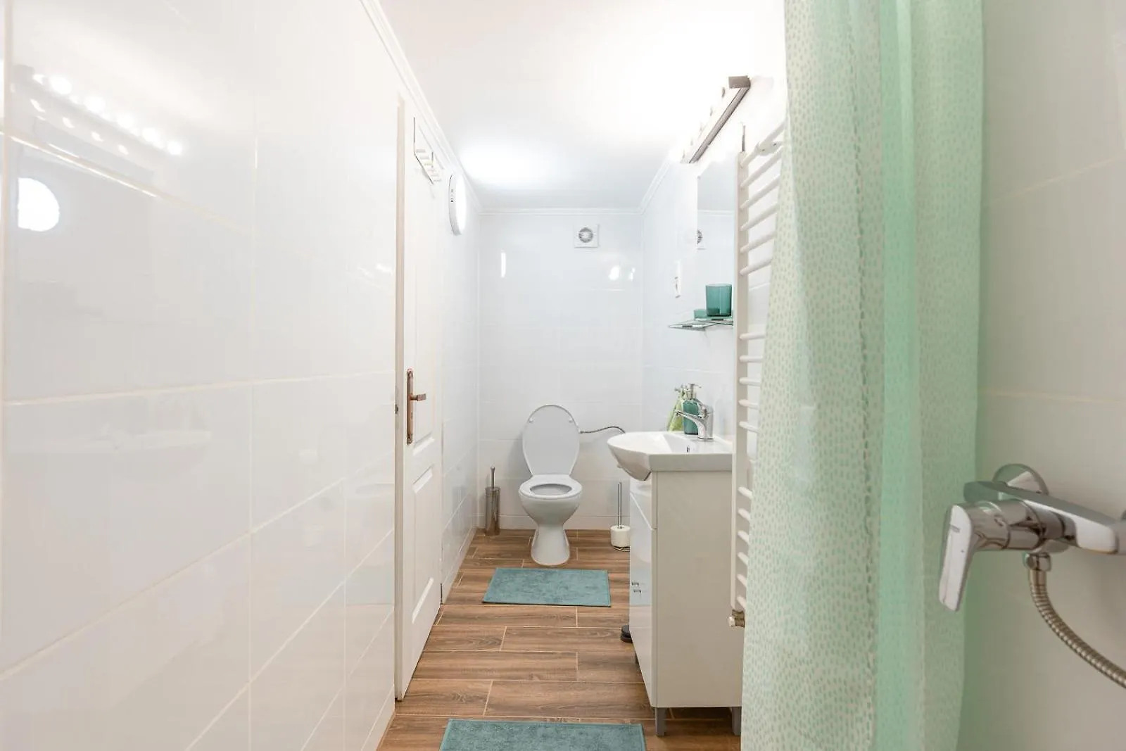 Stylish 2-Bedroom Apartment In Central Budapest 0*,  Hungary